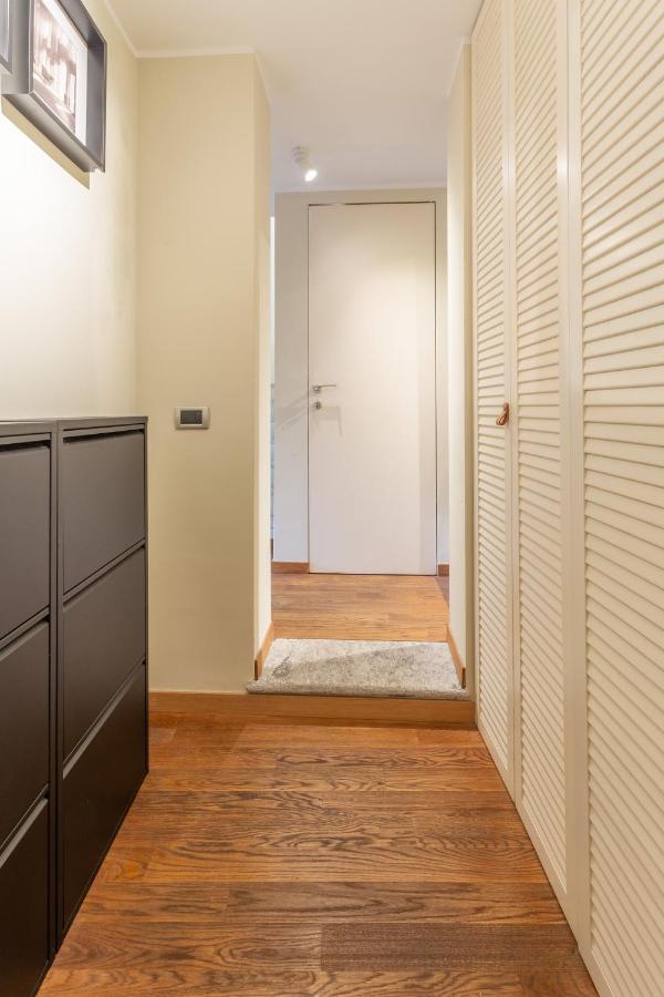 Suite Alzaia By Icasamia It มิลาน ภายนอก รูปภาพ